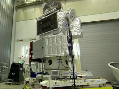 புதன் கோளைச் சுற்றப் போகும் இரட்டை செயற்கைக் கோள்கள்  சென்றடைய 7 ஆண்டுகள் ஆகும்