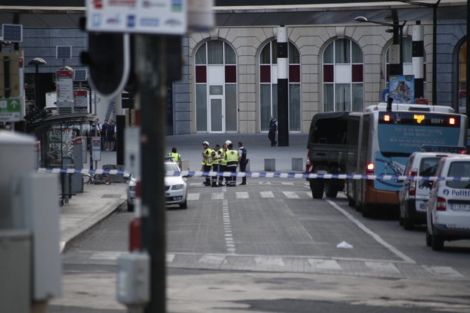 பிரஸ்ஸல்ஸ் ரயில் நிலையத்தில் தாக்குதல்: தற்கொலை குண்டுதாரி கொல்லப்பட்டார்