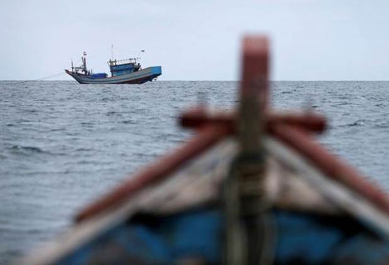 தமிழக மீனவர்களின் 42 படகுகளை விடுவிக்க இலங்கை அரசு உத்தரவு