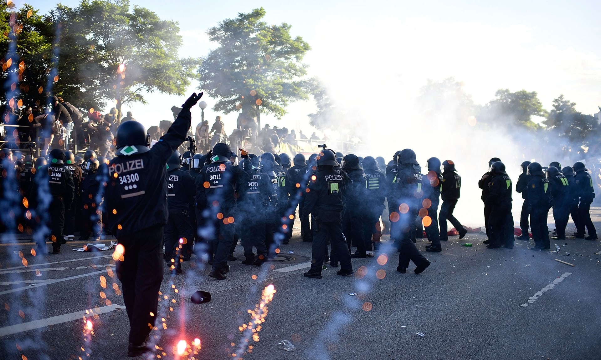 ஜி - 20 மாநாடு: போலீசாருடன் ஆர்பாட்டக்காரர்கள் மோதல்