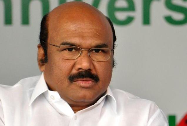 தினகரன் குடும்பத்தார் கட்சியிலிருந்து விலக்கி வைக்கப்படுகிறார்கள் : ஜெயக்குமார்