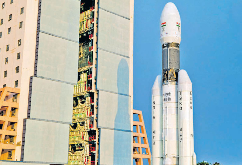 இந்தியாவின் மிகப்பெரிய ஜிஎஸ்எல்வி மார்க் - 3 ராக்கெட் இன்று விண்ணில் பாய்கிறது
