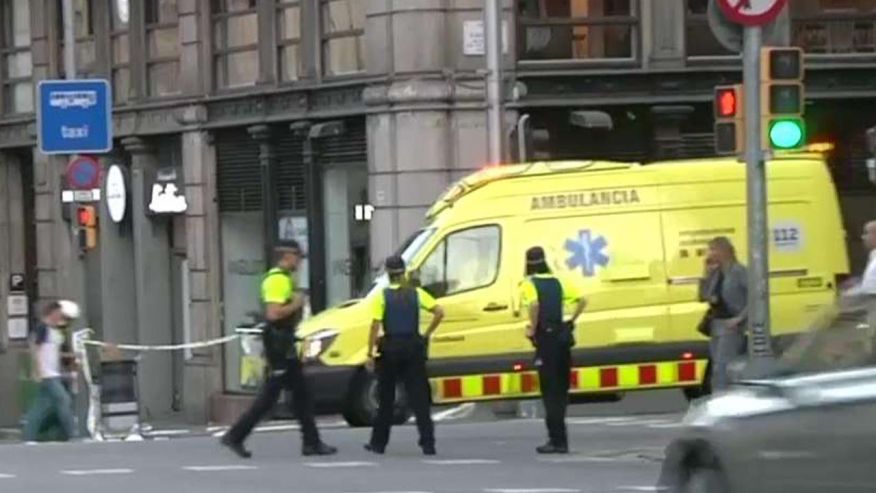 ஸ்பெயினில் பயங்கரவாத தாக்குதல்: பாதசாரிகள் மீது வேனை மோதி 12 பேர் பலி