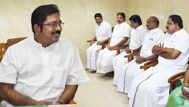 ஜனாதிபதி தேர்தலில் எடப்பாடி முடிவுக்கு கட்டுப்பட தினகரன் ஆதரவு எம்.எல்.ஏ.க்கள் மறுப்பு